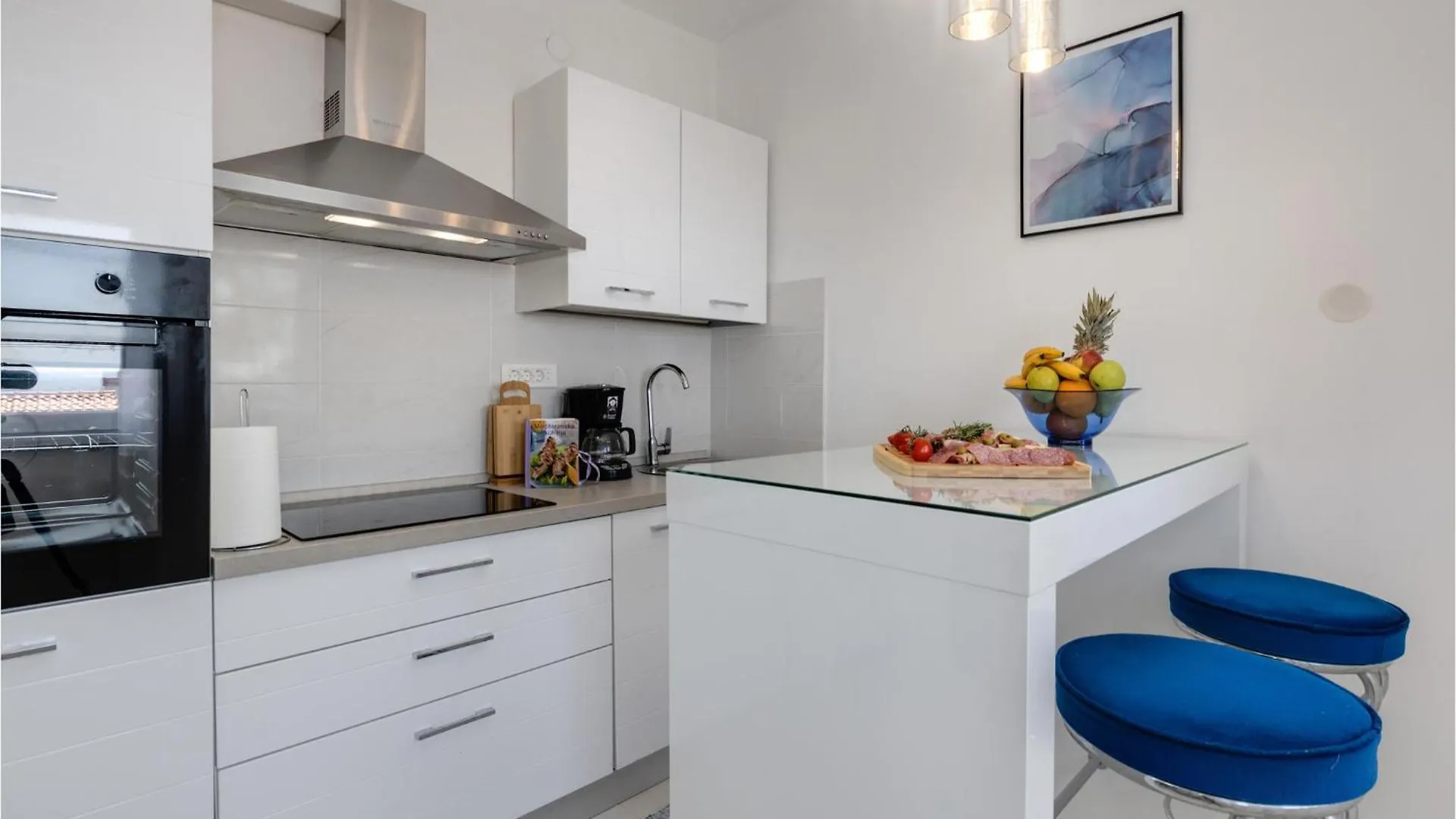 2 Bedroom Gorgeous Home In Dramalj