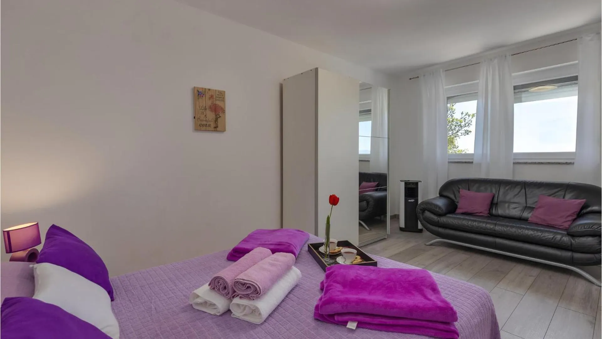2 Bedroom Gorgeous Home In Dramalj