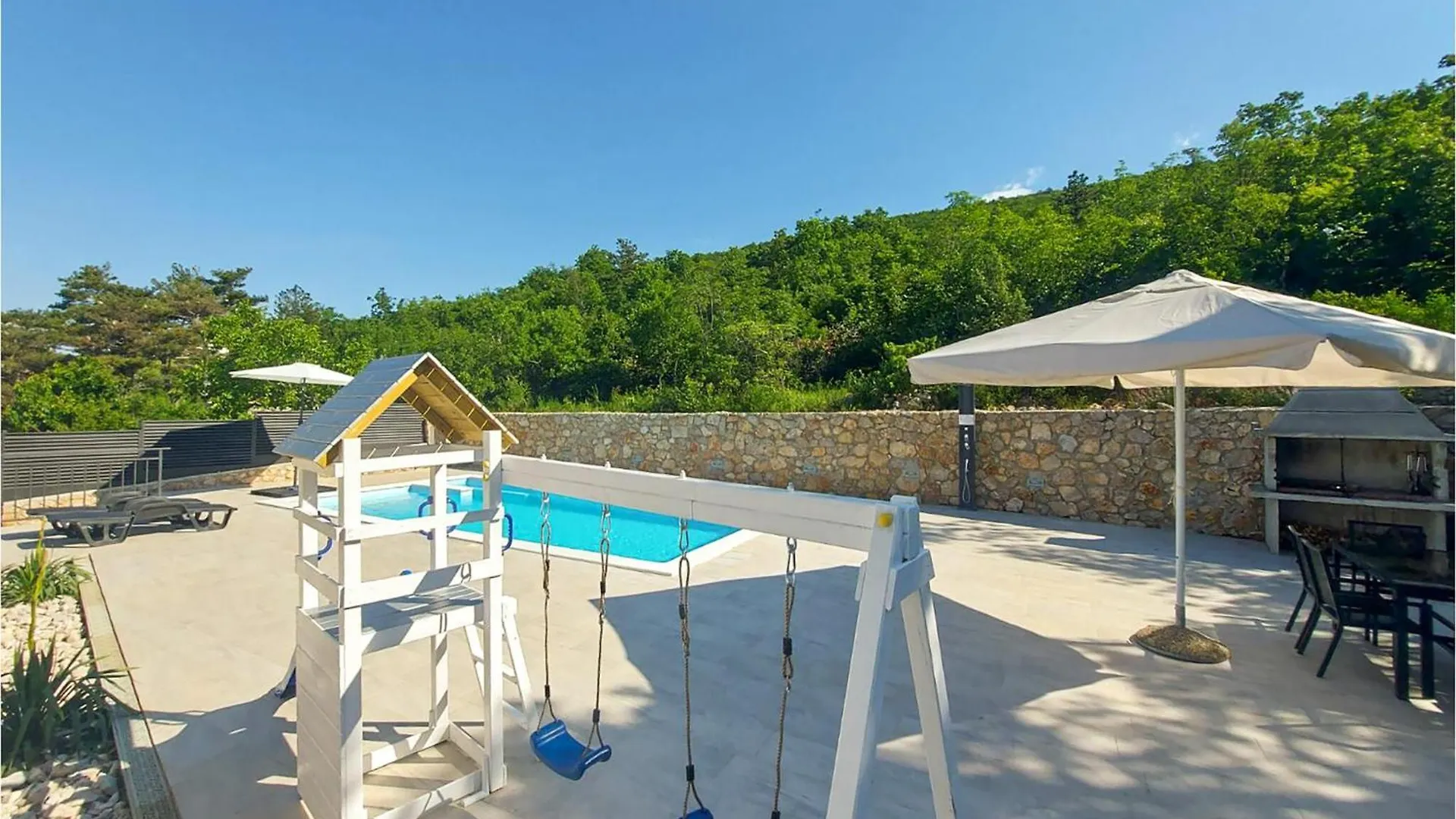 Holiday home 2 Bedroom Gorgeous Home In Dramalj